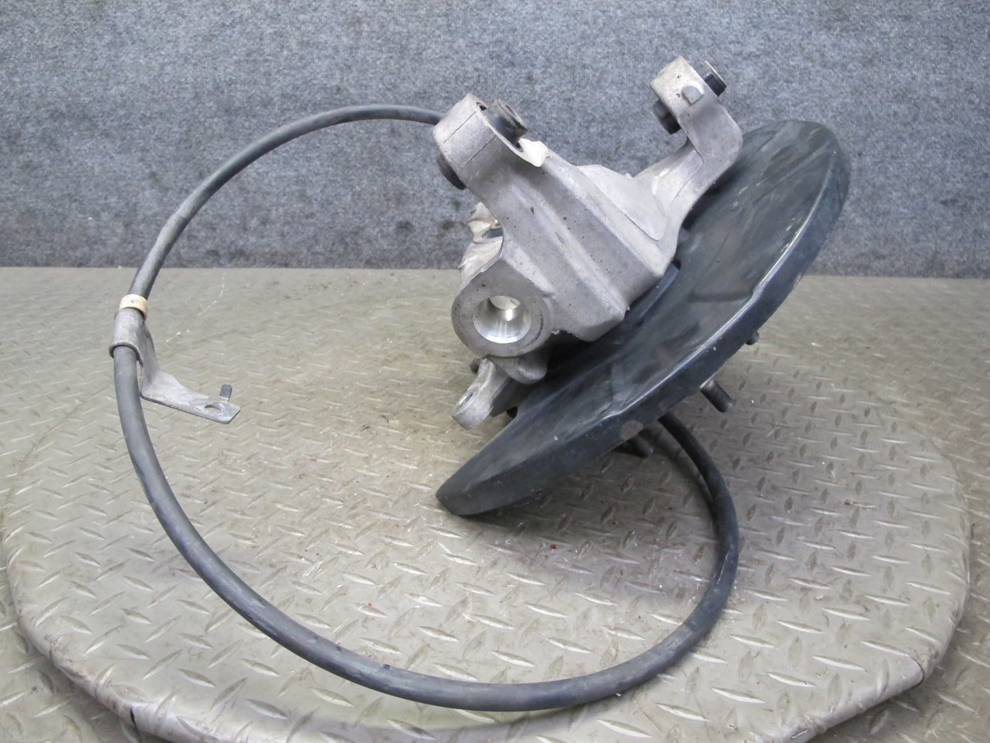 13-14 Nissan 370Z Z34 Rear Left Spindle Knuckle Wheel Hub Bearing 98K Miles OEM