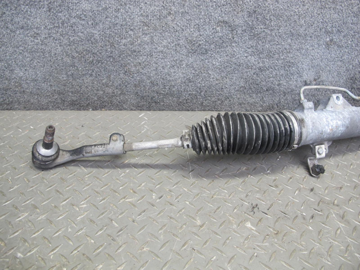 08-13 BMW E82 E88 135i RWD L5 Power Steering Rack & Pinion Gear 6777459 OEM