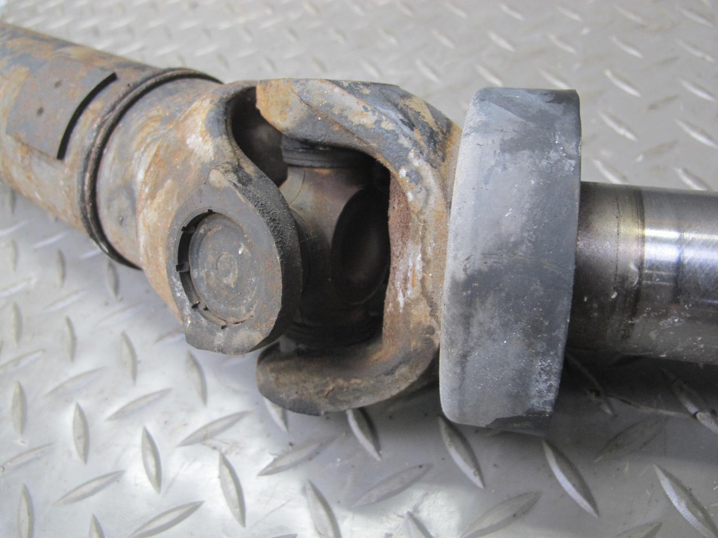 96-98 Toyota MARK2 JZX100 Tourer S A/T Rear Driveshaft 37k Miles OEM