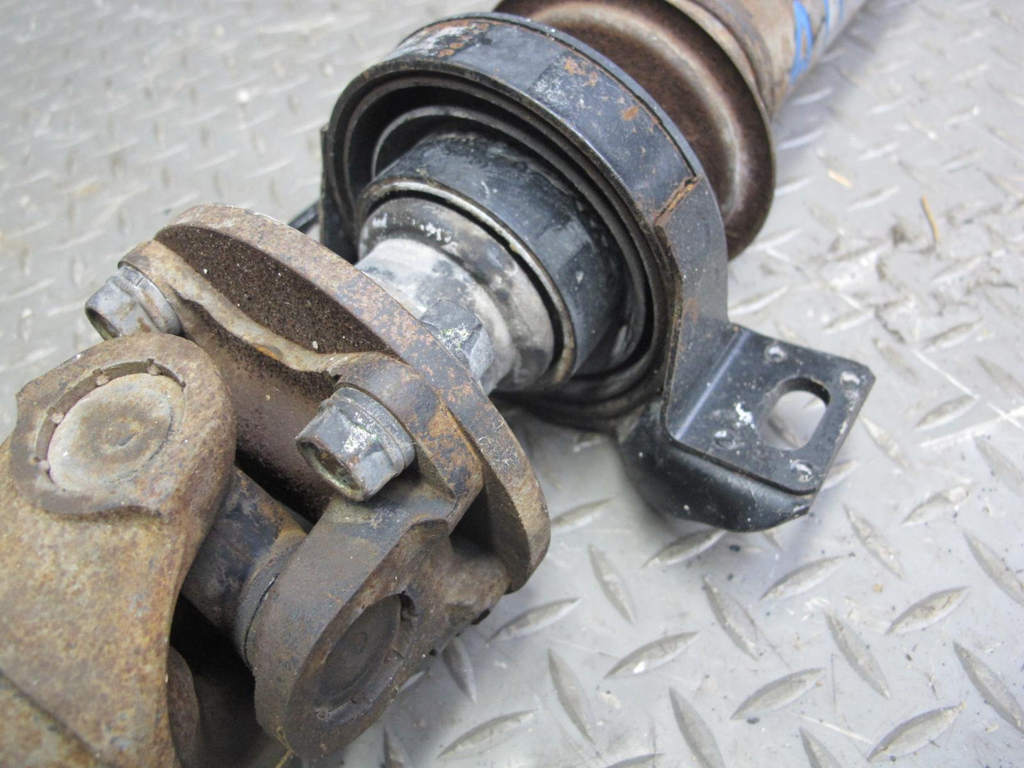 96-98 Toyota MARK2 JZX100 Tourer S A/T Rear Driveshaft 37k Miles OEM