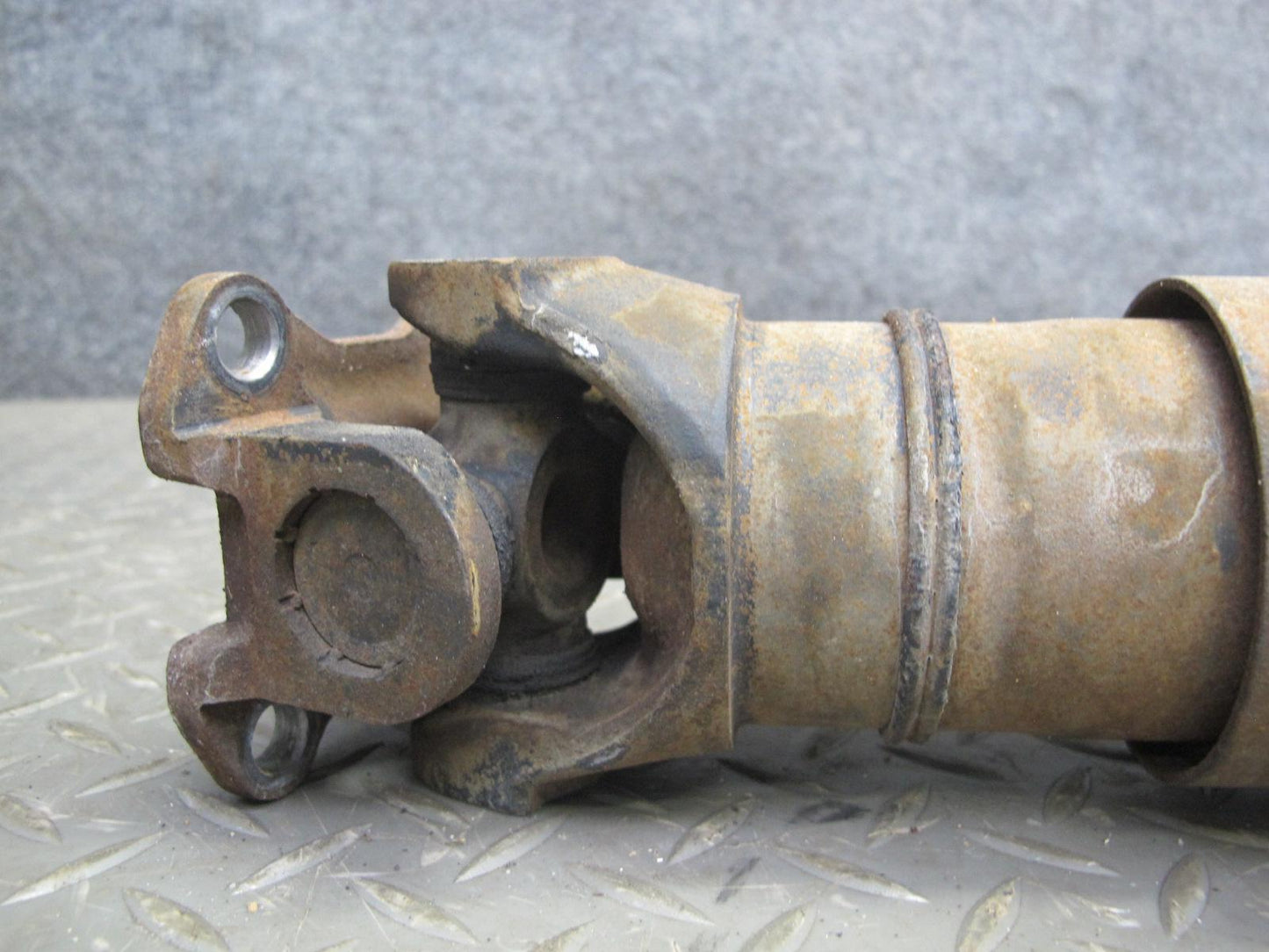 96-98 Toyota MARK2 JZX100 Tourer S A/T Rear Driveshaft 37k Miles OEM