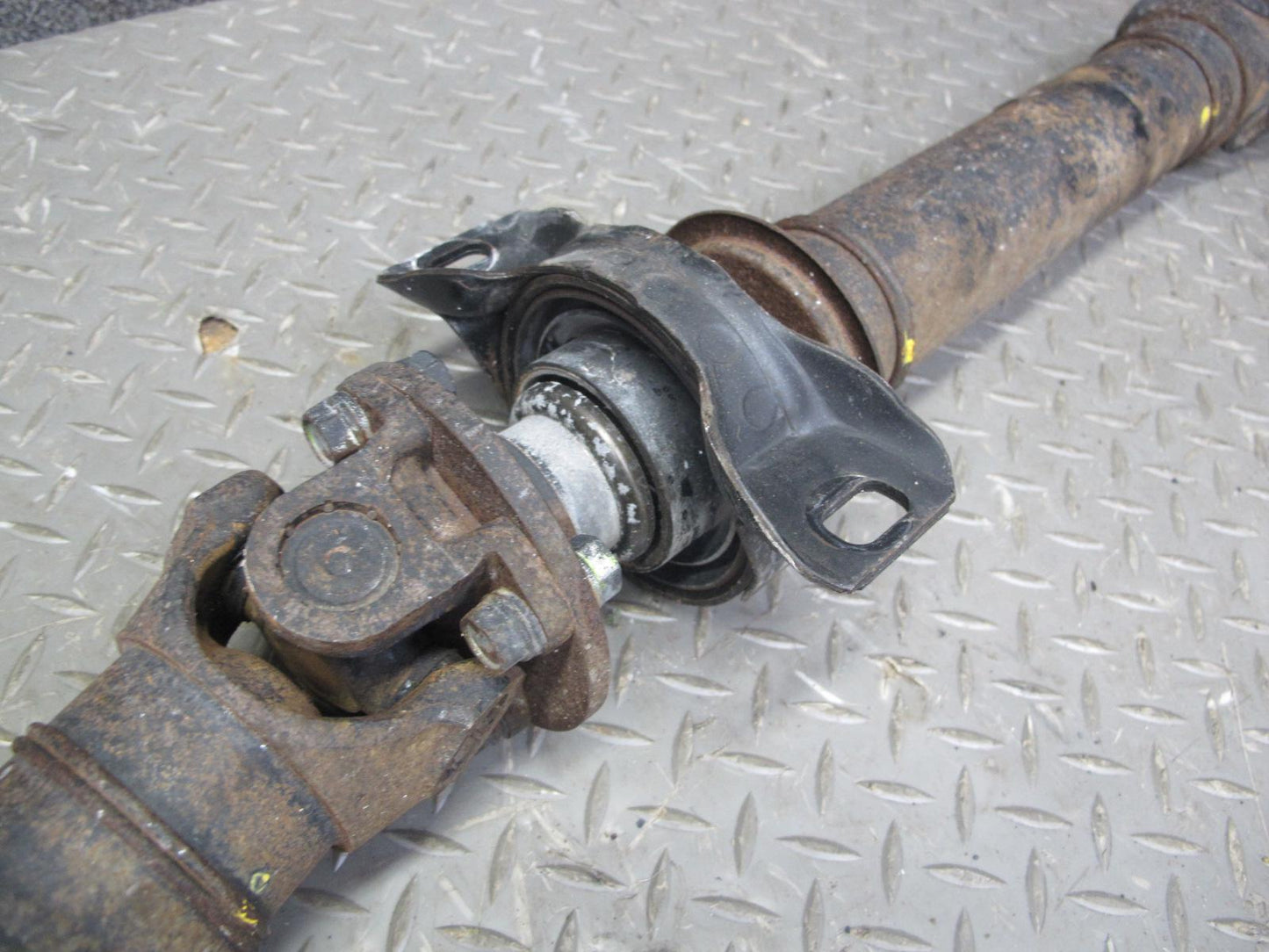 96-98 Toyota MARK2 JZX100 Tourer S A/T Rear Driveshaft 37k Miles OEM