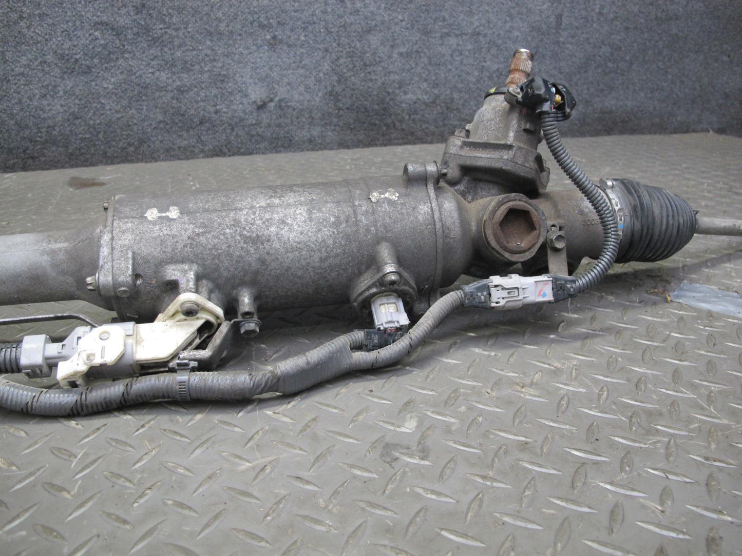 10-13 Lexus IS350 IS250 Convertible RWD Power Steering Rack & Pinion Gear OEM