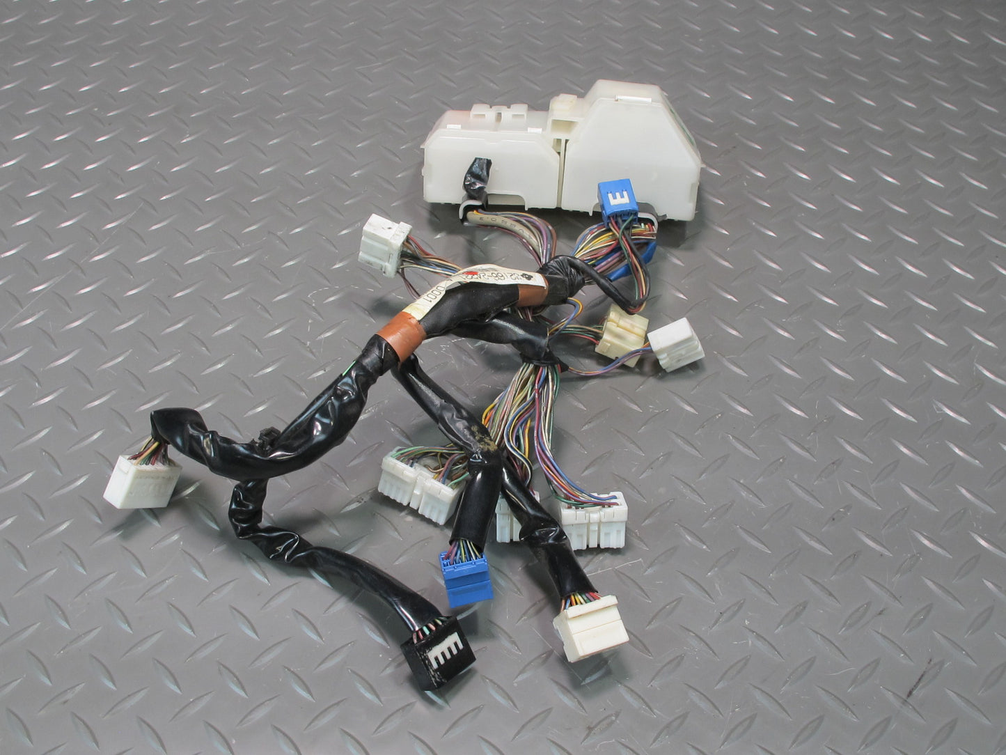 98-00 Lexus UZZ30L SC300 SC400 Console Box Wire Wiring Harness 82166-24221 OEM