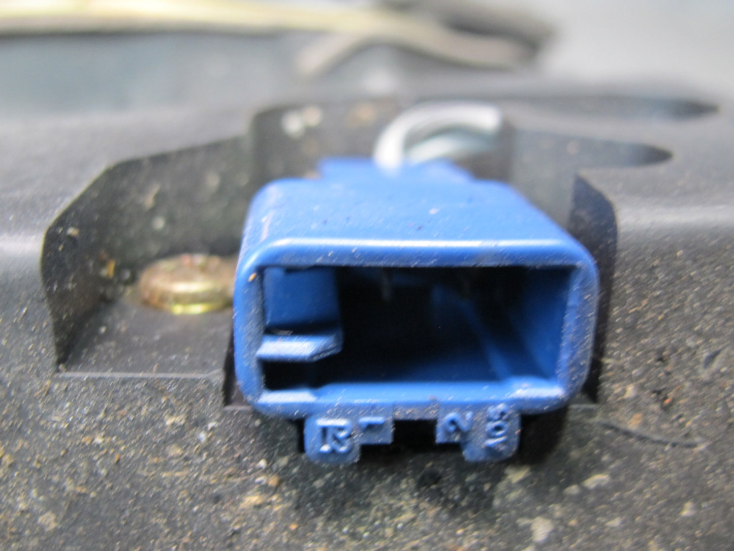 92-00 Lexus UZZ30L SC300 SC400 Set of 2 Front Left & Right Door Speaker OEM