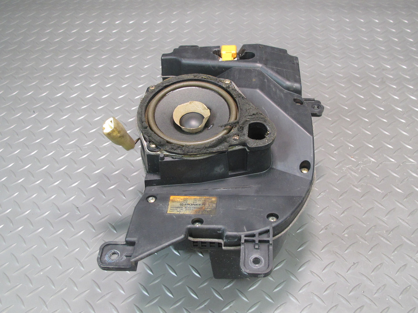 92-00 Lexus UZZ30L SC300 SC400 Set of 2 Front Left & Right Door Speaker OEM