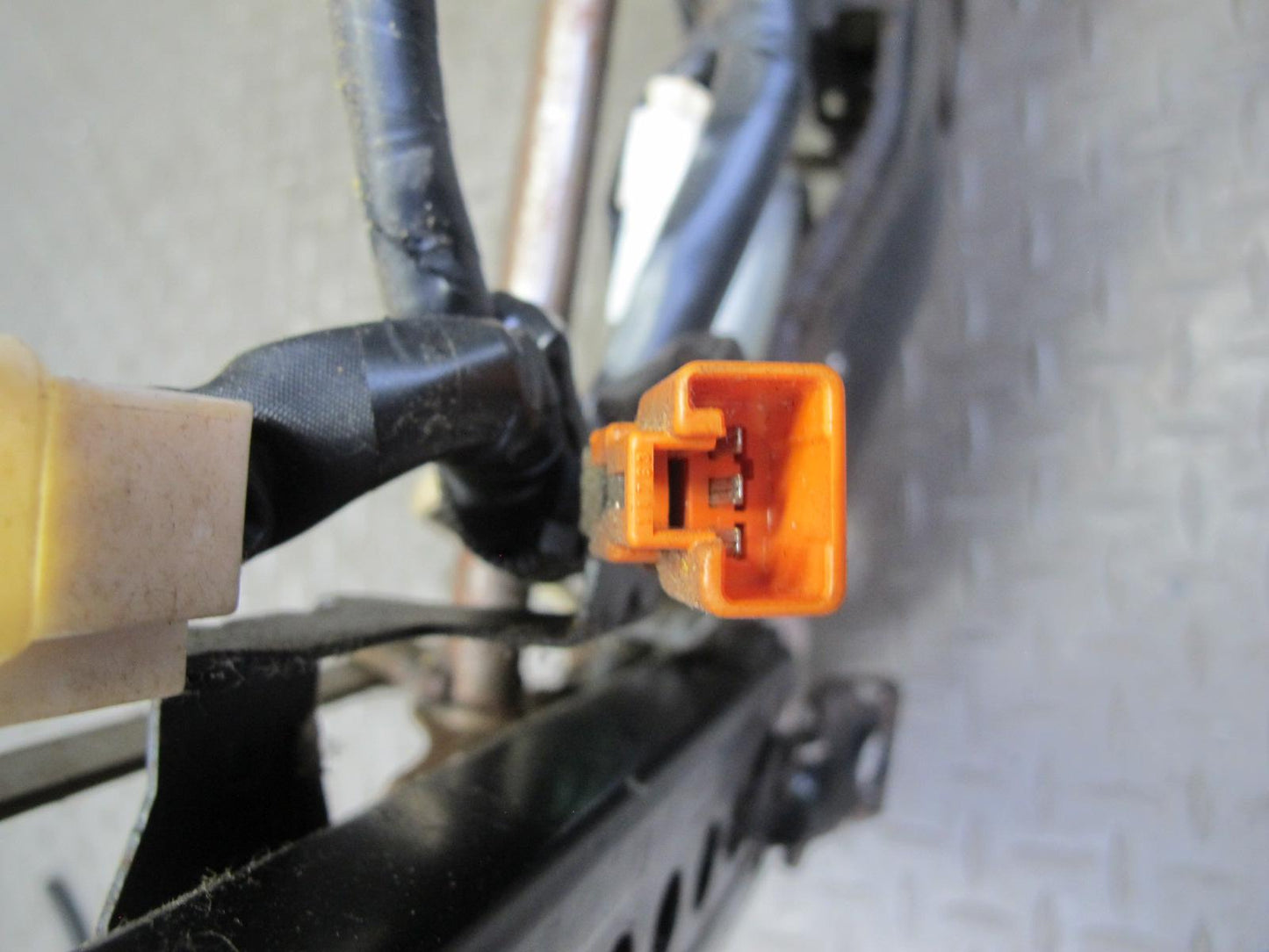 95-00 Lexus SC300 SC400 Front Left Seat Lower Frame Track Rail w Motors OEM