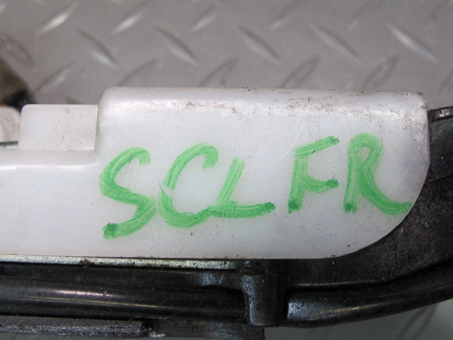 92-00 Lexus UZZ30L SC300 SC400 Front Right Pass Door Lock Latch Actuator OEM