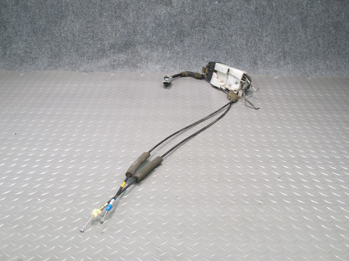 92-00 Lexus UZZ30L SC300 SC400 Front Right Pass Door Lock Latch Actuator OEM