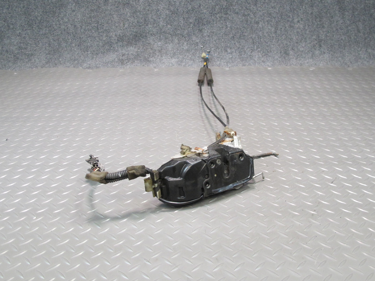 92-00 Lexus UZZ30L SC300 SC400 Front Right Pass Door Lock Latch Actuator OEM