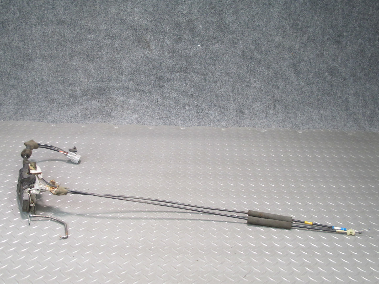 92-00 Lexus UZZ30L SC300 SC400 Front Right Pass Door Lock Latch Actuator OEM