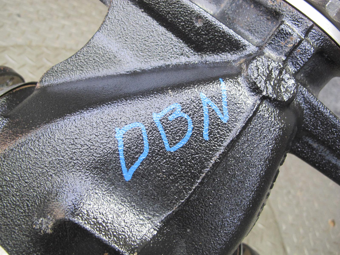 08-10 BMW E82 E88 135i N54 A/T Rear Axle Differential Carrier 3.46 Ratio OEM