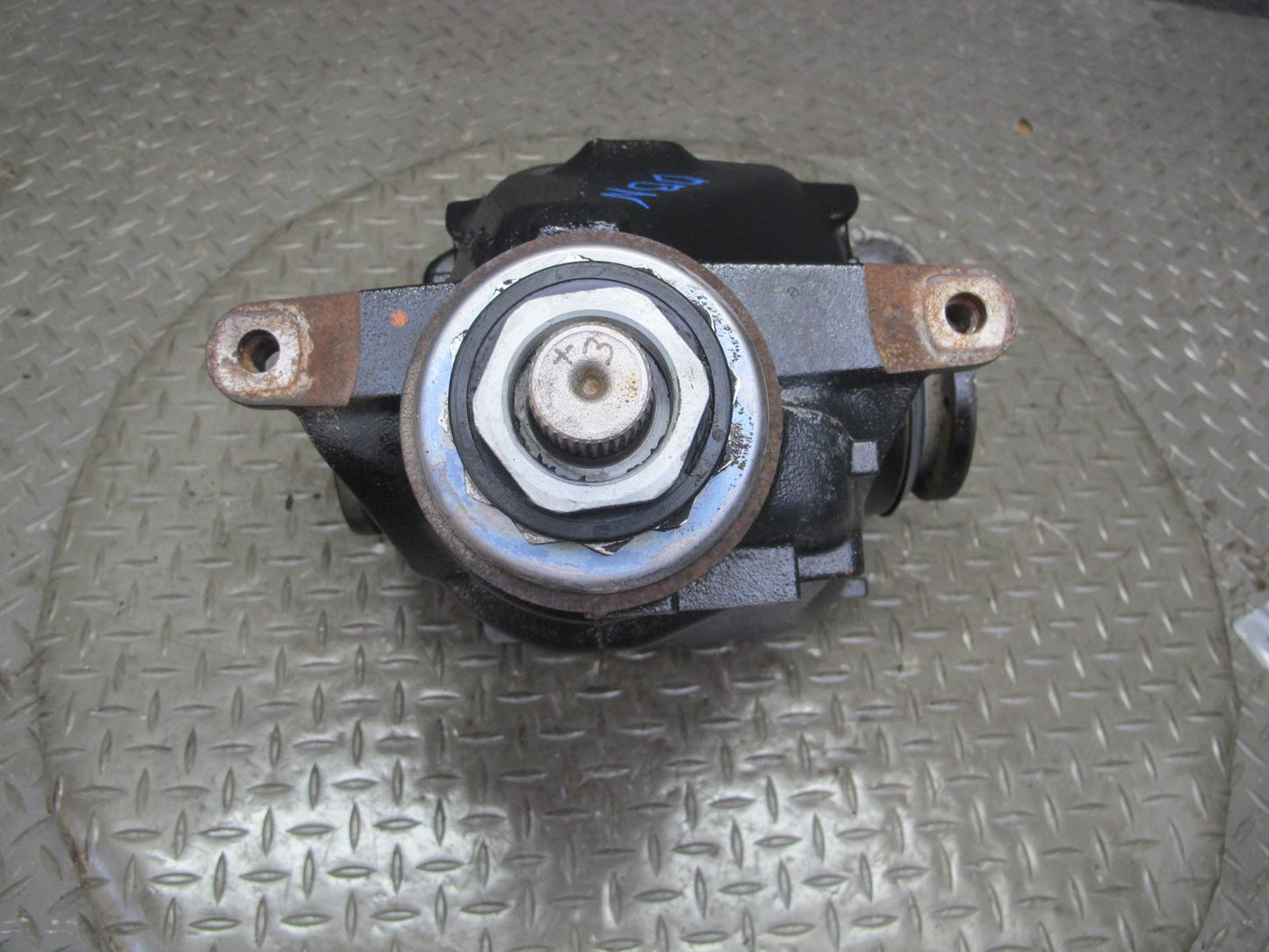 08-10 BMW E82 E88 135i N54 A/T Rear Axle Differential Carrier 3.46 Ratio OEM