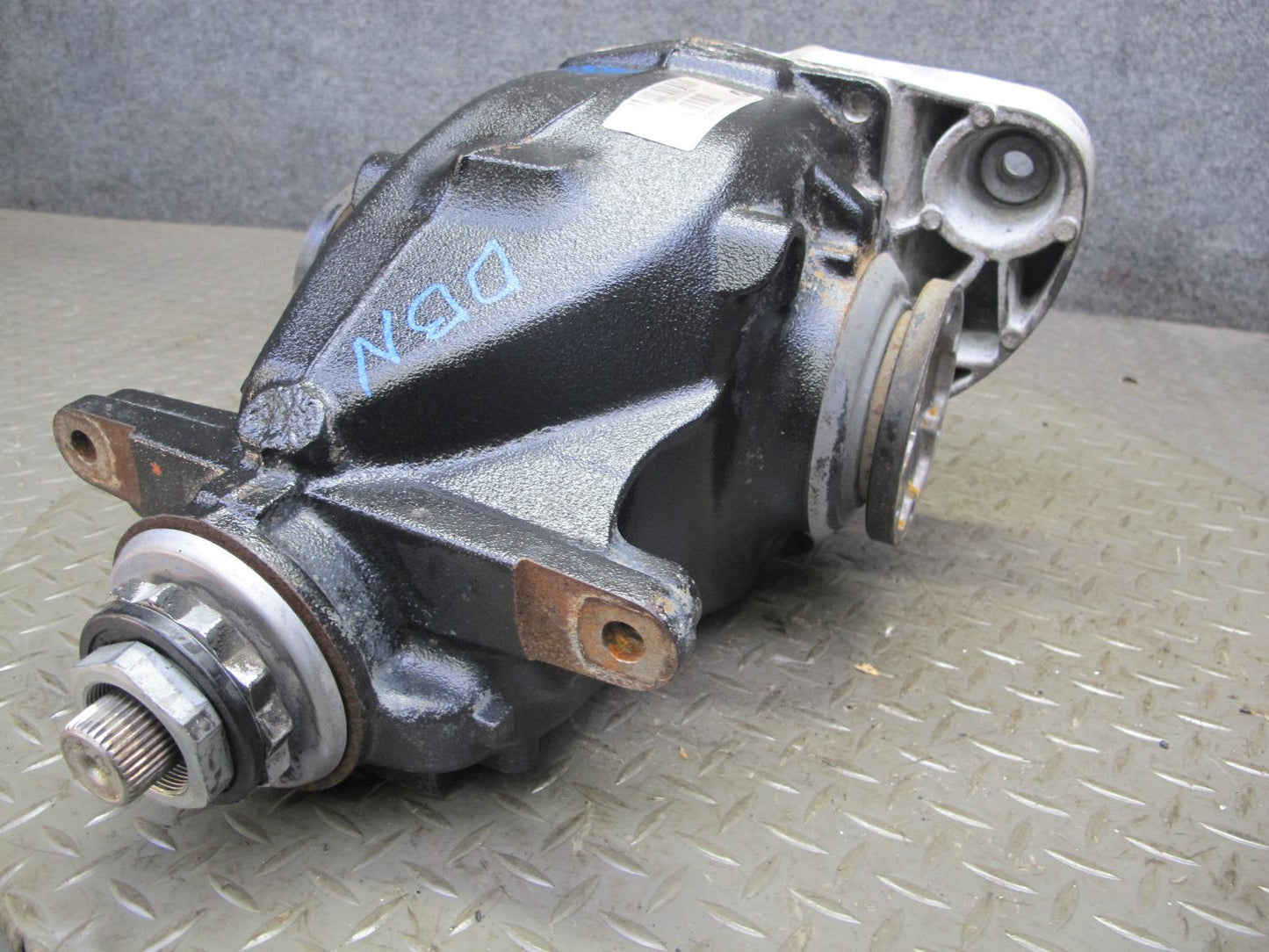 08-10 BMW E82 E88 135i N54 A/T Rear Axle Differential Carrier 3.46 Ratio OEM