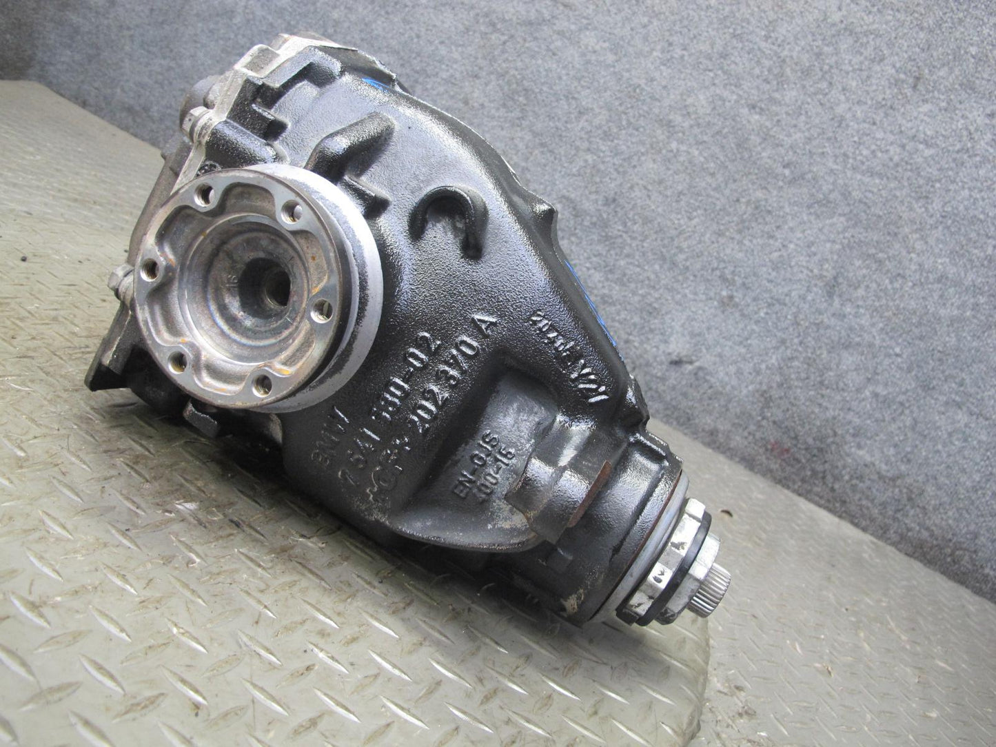 08-10 BMW E82 E88 135i N54 A/T Rear Axle Differential Carrier 3.46 Ratio OEM