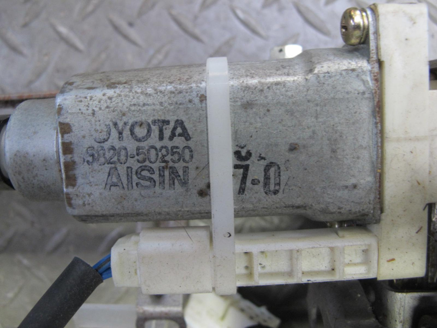 97-00 Lexus LS400 Front Right Seat Lower Frame Track Rail w Motor & Wire OEM