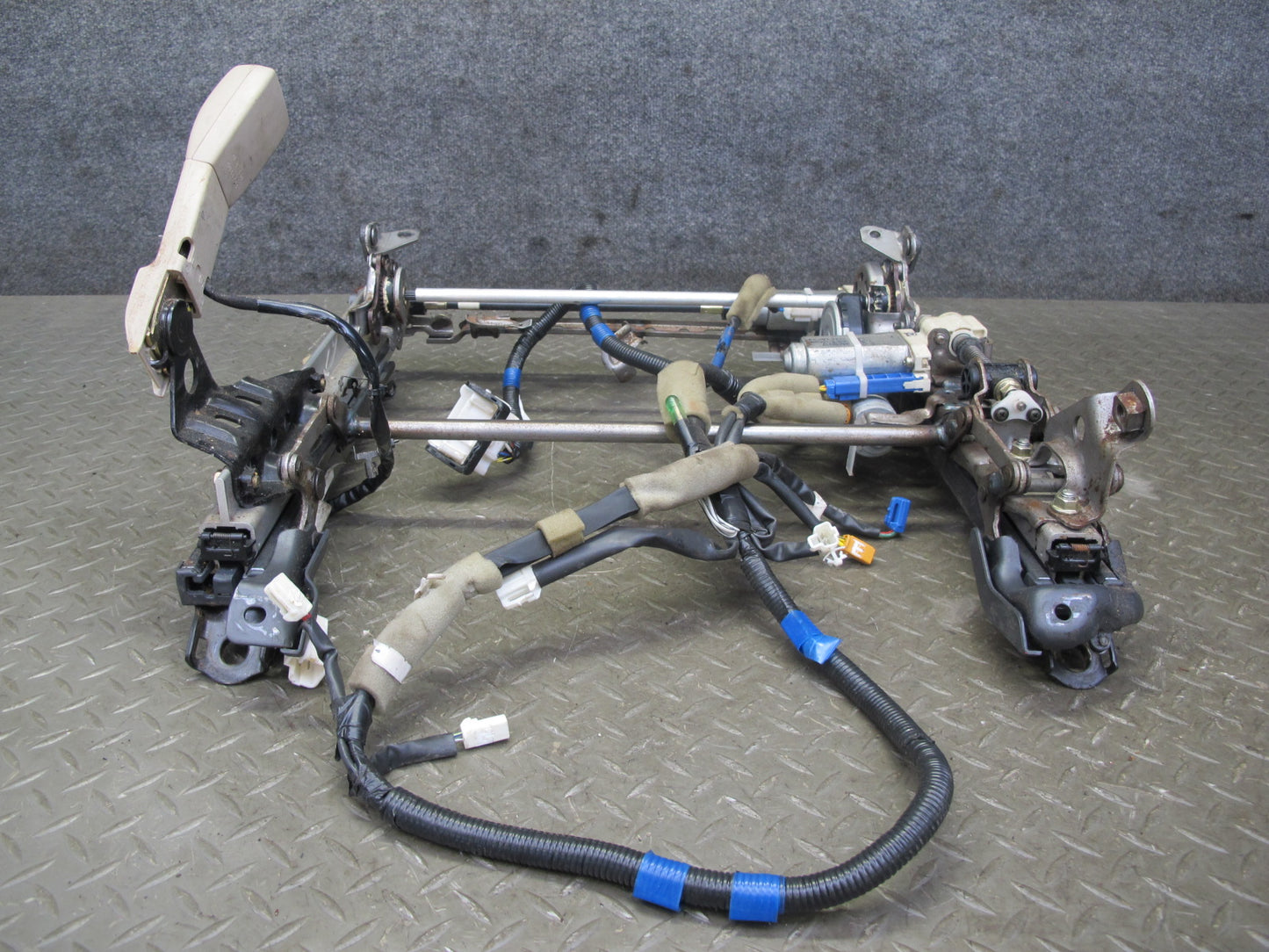 97-00 Lexus LS400 Front Right Seat Lower Frame Track Rail w Motor & Wire OEM