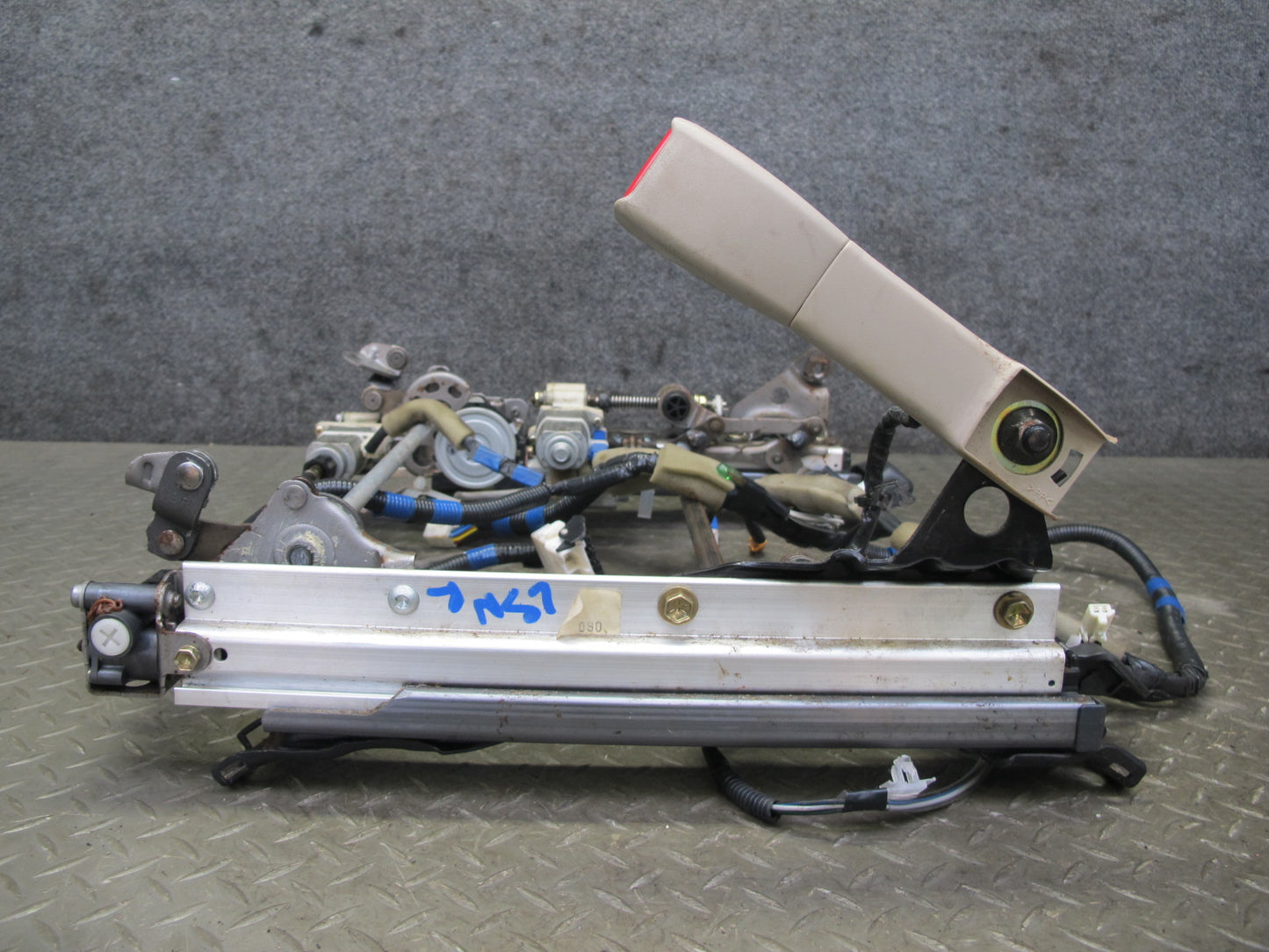 97-00 Lexus LS400 Front Right Seat Lower Frame Track Rail w Motor & Wire OEM