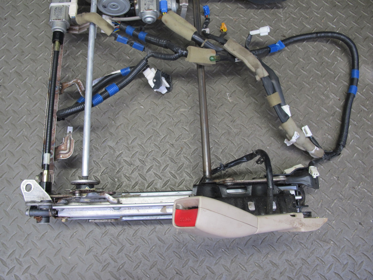 97-00 Lexus LS400 Front Right Seat Lower Frame Track Rail w Motor & Wire OEM