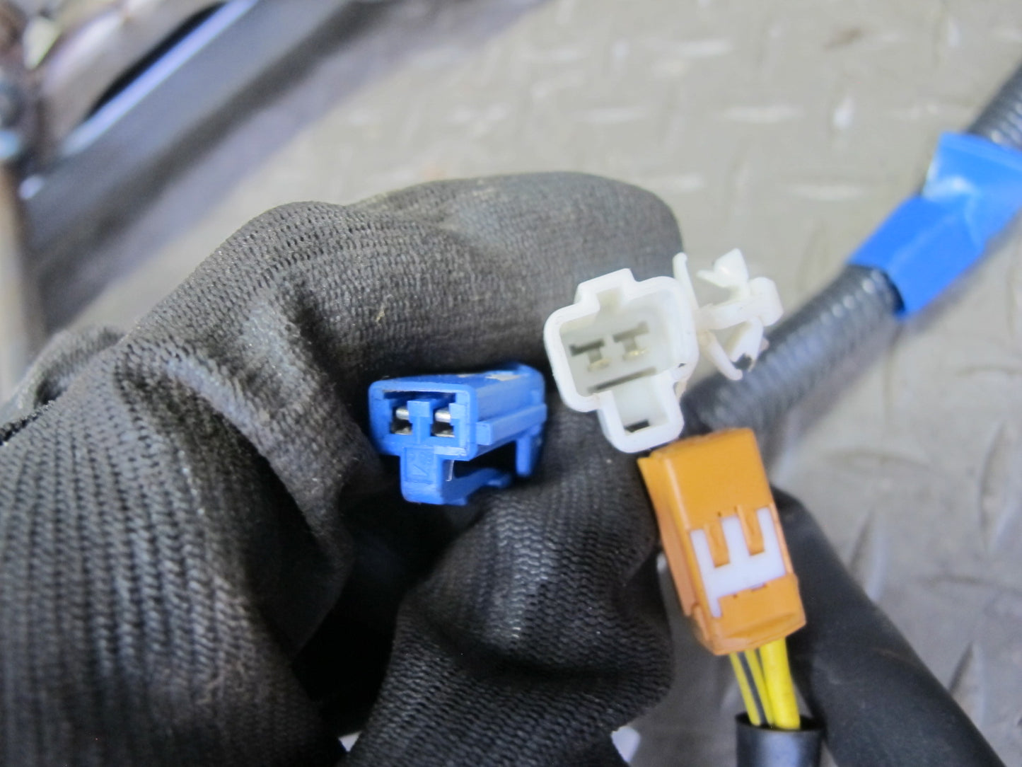 97-00 Lexus LS400 Front Right Seat Lower Frame Track Rail w Motor & Wire OEM