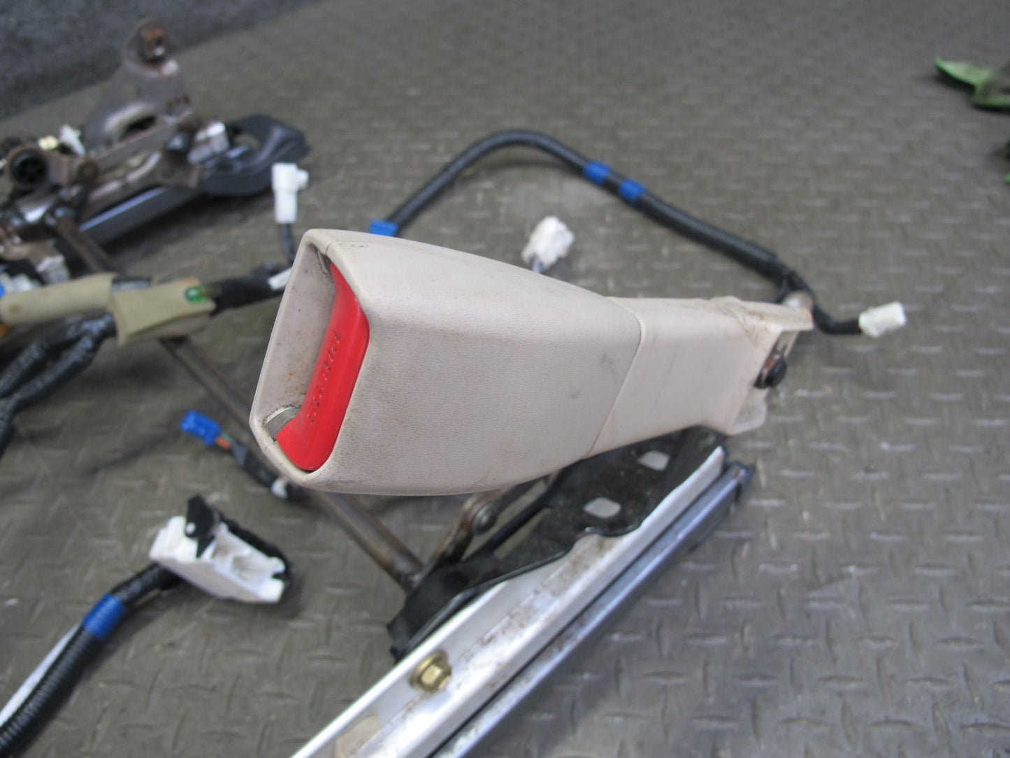 97-00 Lexus LS400 Front Right Seat Lower Frame Track Rail w Motor & Wire OEM