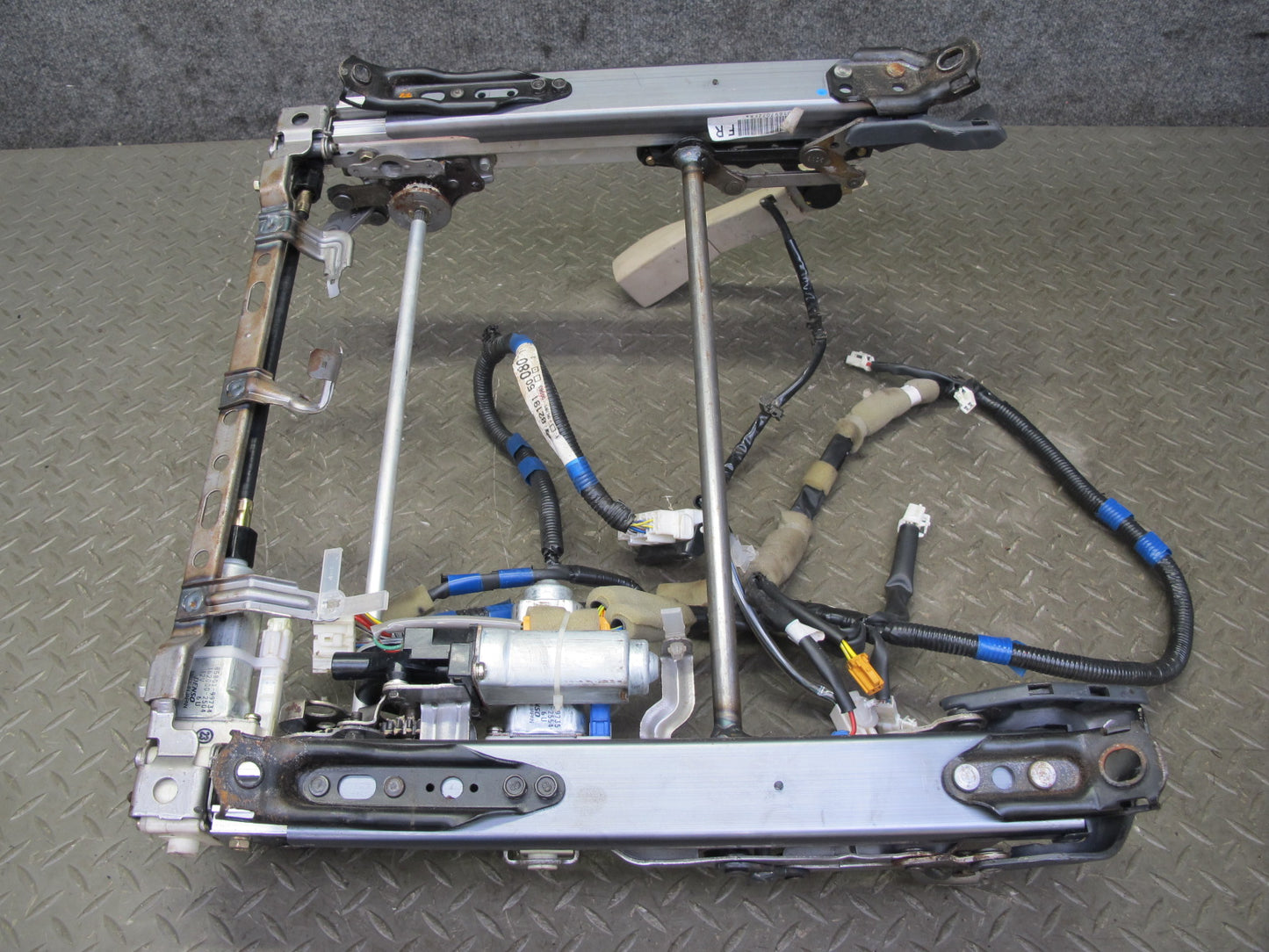 97-00 Lexus LS400 Front Right Seat Lower Frame Track Rail w Motor & Wire OEM