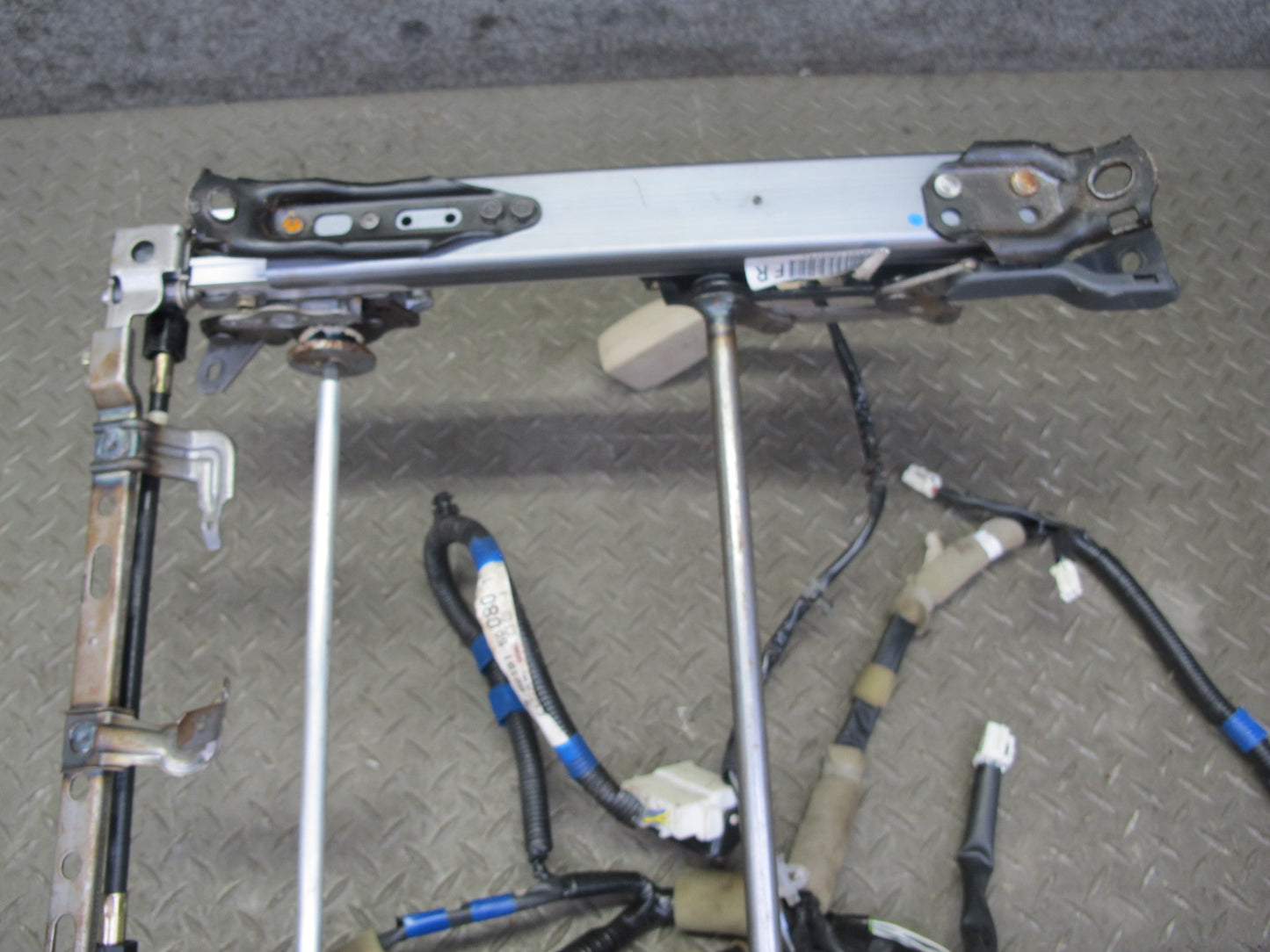 97-00 Lexus LS400 Front Right Seat Lower Frame Track Rail w Motor & Wire OEM