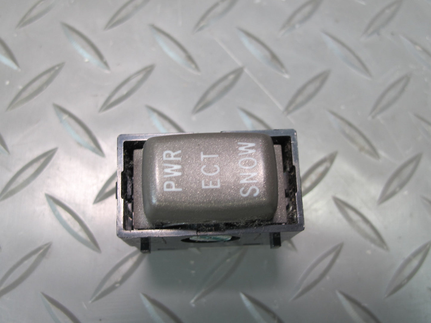 04-06 Lexus UCF30L LS430 Power ECT Snow Button Switch OEM
