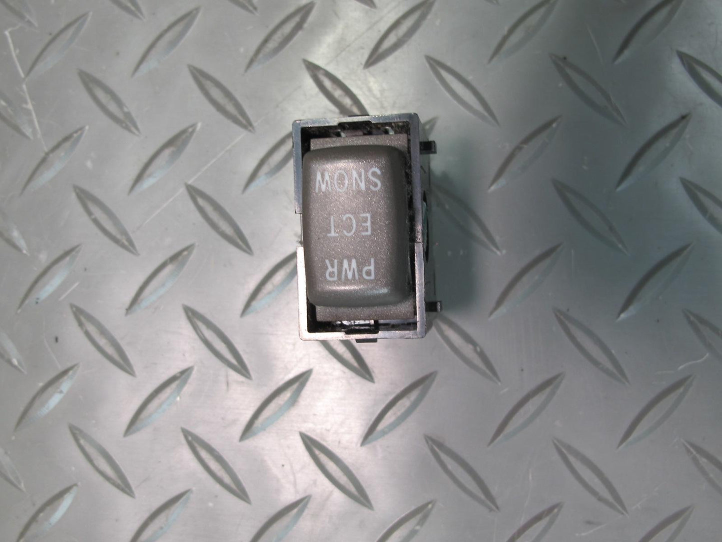 04-06 Lexus UCF30L LS430 Power ECT Snow Button Switch OEM