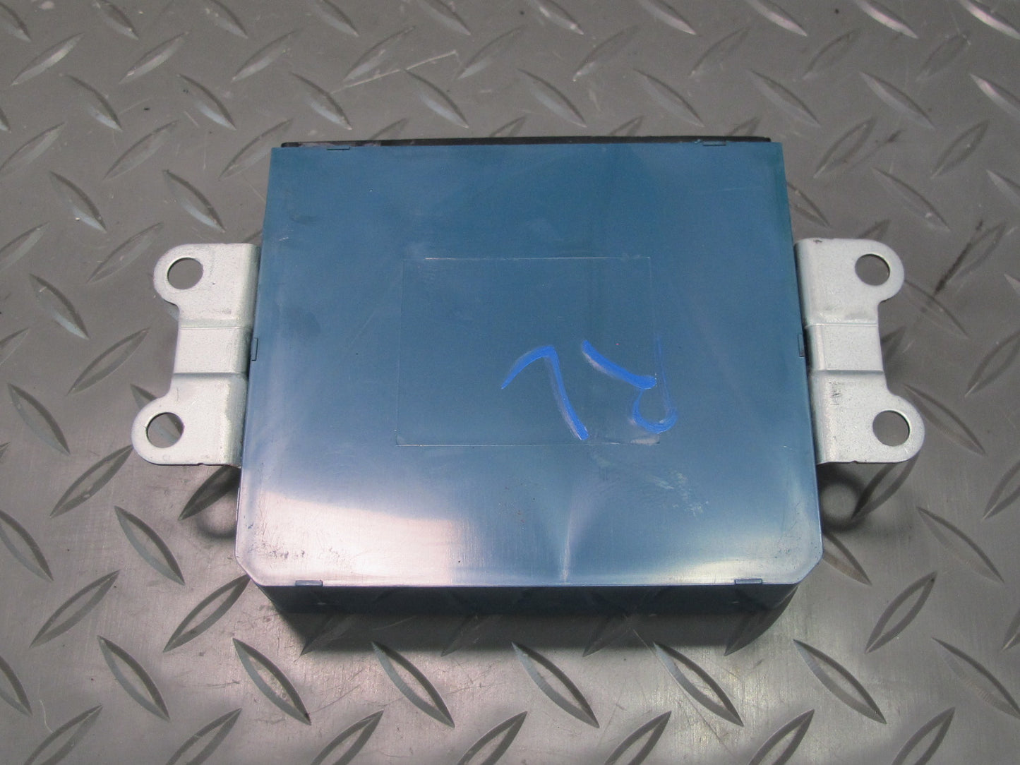 04-06 Lexus LS430 Rear Left or Right Door Control Module OEM