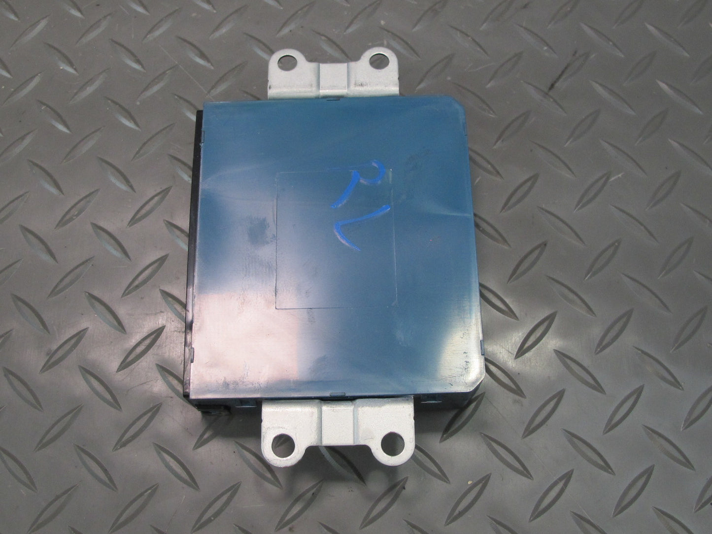 04-06 Lexus LS430 Rear Left or Right Door Control Module OEM