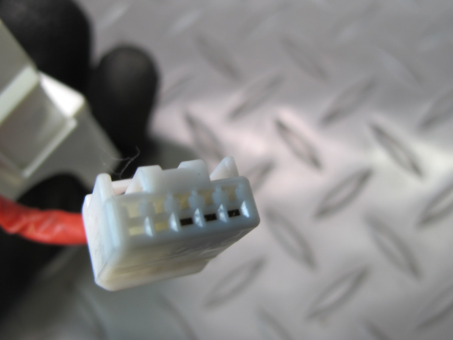 04-06 Lexus UCF30L LS430 Rear Electrical KEY Oscillator 89992-50080 OEM