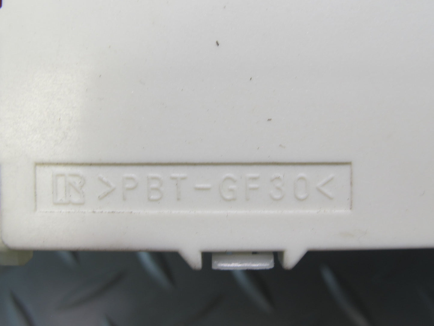 04-06 Lexus UCF30L LS430 Rear Electrical KEY Oscillator 89992-50080 OEM