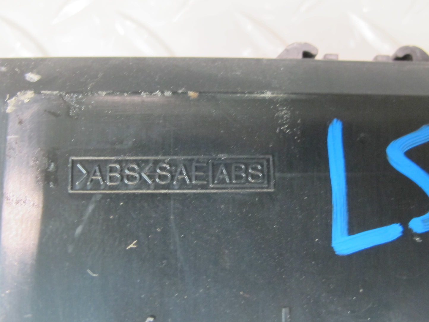 04-06 Lexus LS430 Front Left Door Control Module 89223-50240 OEM