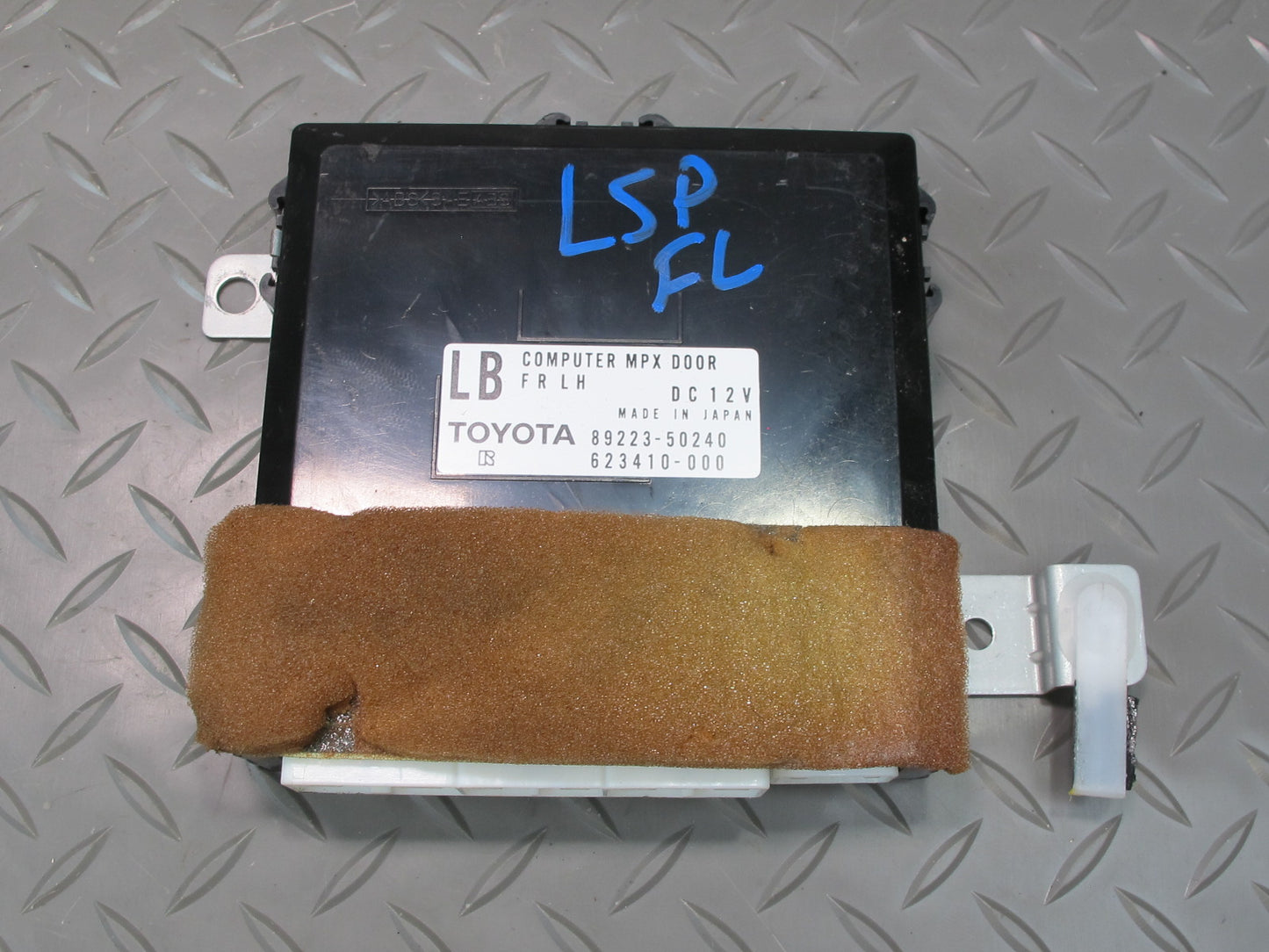 04-06 Lexus LS430 Front Left Door Control Module 89223-50240 OEM