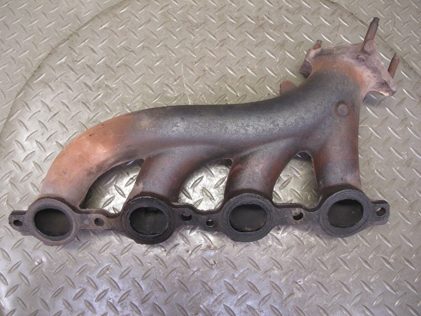2003-2007 Hummer H2 6.0L V8 Engine Motor Right & Left Side Exhaust Manifold Set