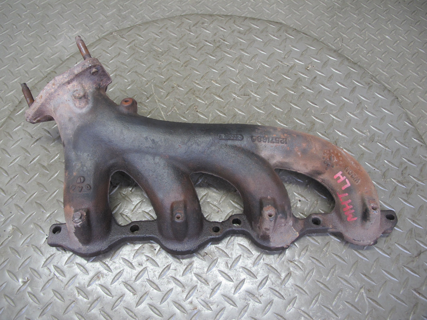 2003-2007 Hummer H2 6.0L V8 Engine Motor Right & Left Side Exhaust Manifold Set