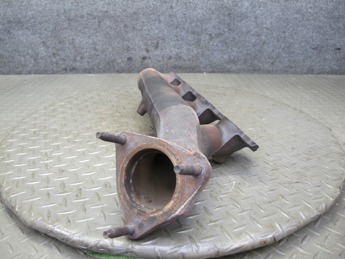 2003-2007 Hummer H2 6.0L V8 Engine Motor Right & Left Side Exhaust Manifold Set