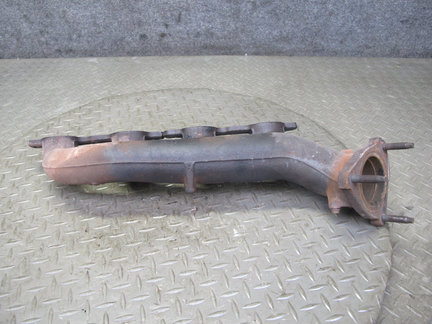 2003-2007 Hummer H2 6.0L V8 Engine Motor Right & Left Side Exhaust Manifold Set