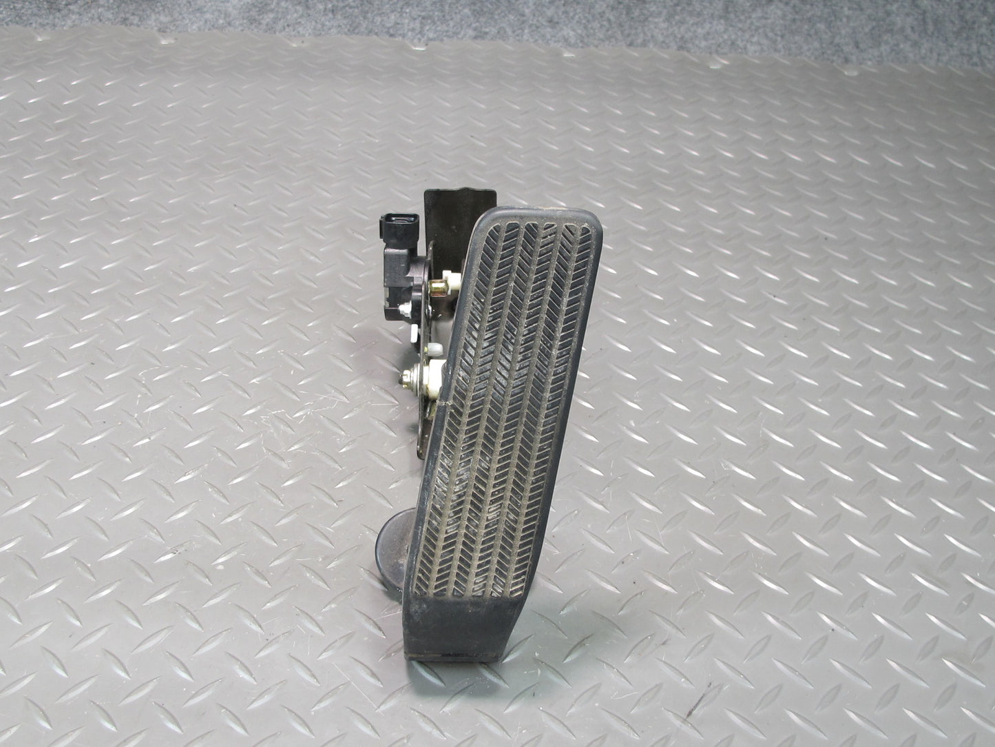 01-06 Lexus LS430 Gas Acceleration Peadl 78010-50020 OEM