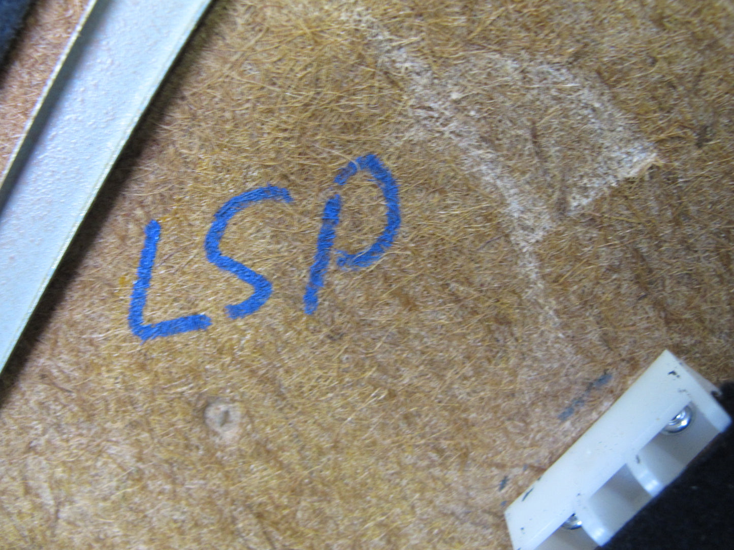 04-06 Lexus UCF30L LS430 Rear Center Third Brake Light Lamp w Trim Panel OEM