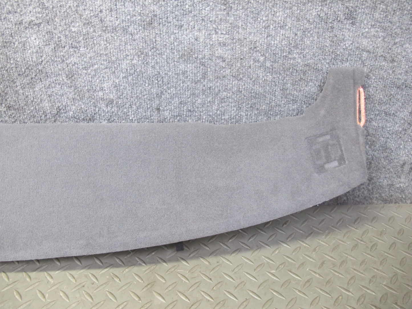 04-06 Lexus UCF30L LS430 Rear Center Third Brake Light Lamp w Trim Panel OEM