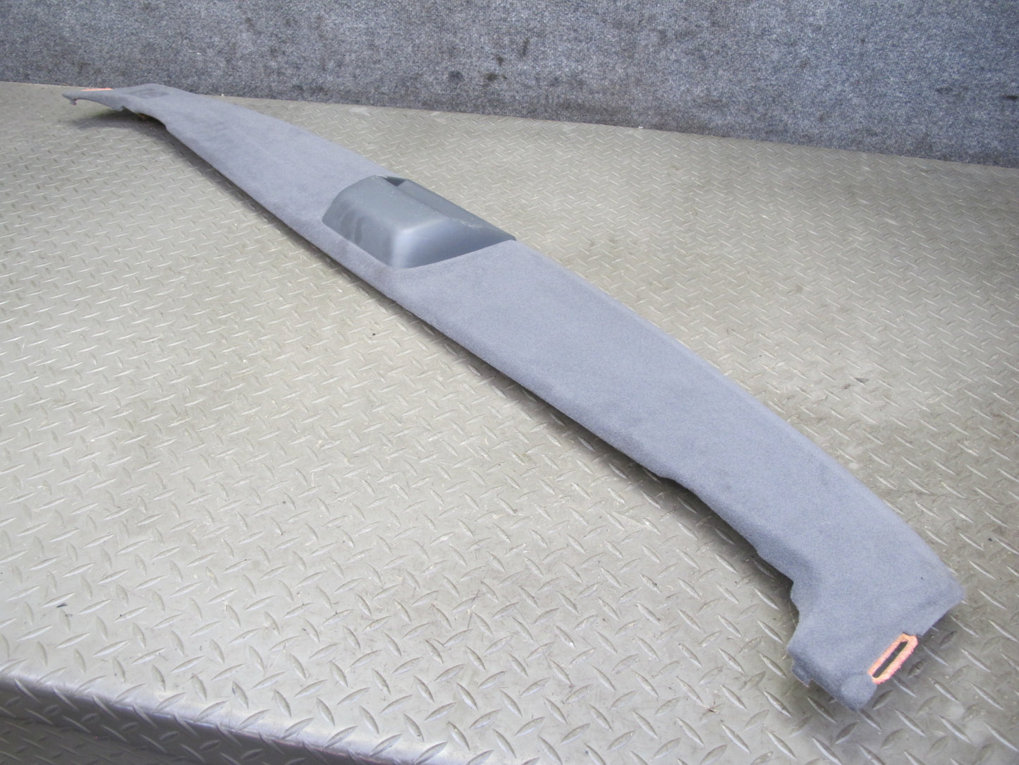 04-06 Lexus UCF30L LS430 Rear Center Third Brake Light Lamp w Trim Panel OEM