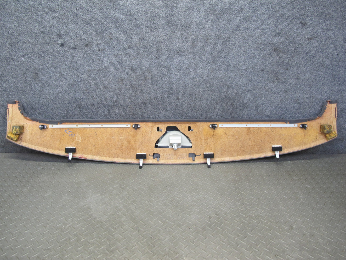 04-06 Lexus UCF30L LS430 Rear Center Third Brake Light Lamp w Trim Panel OEM