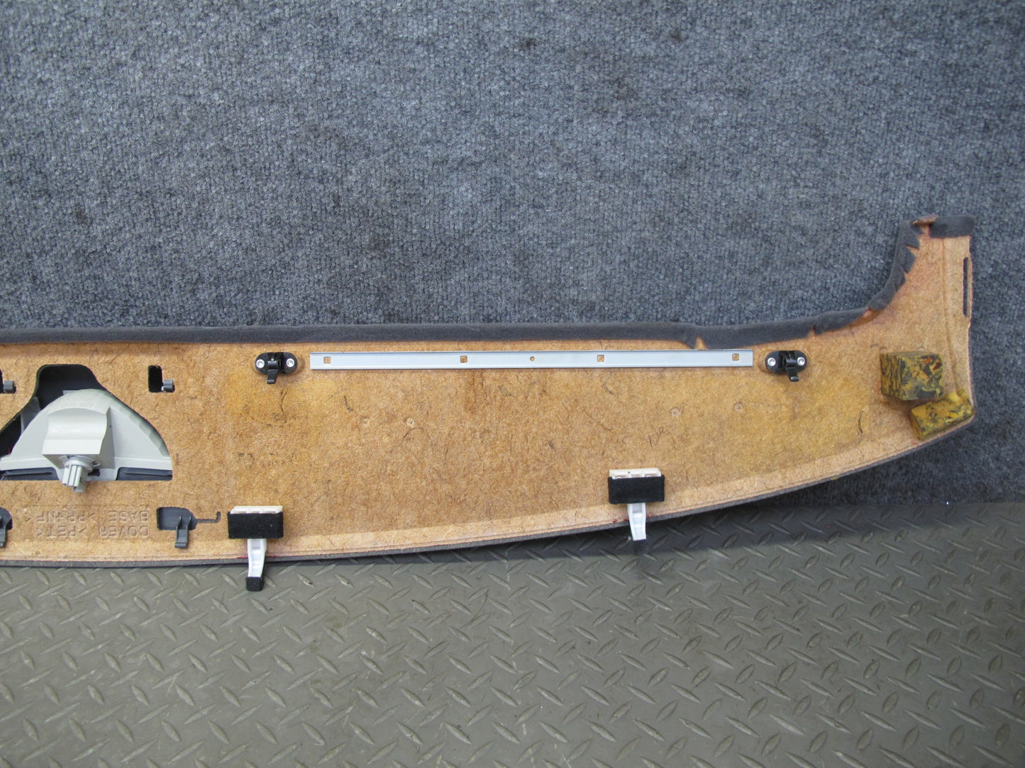 04-06 Lexus UCF30L LS430 Rear Center Third Brake Light Lamp w Trim Panel OEM