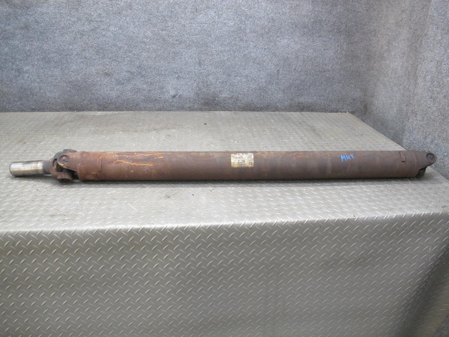 2003-2007 Hummer H2 Rear Drive Shaft Propeller Assembly 15207223