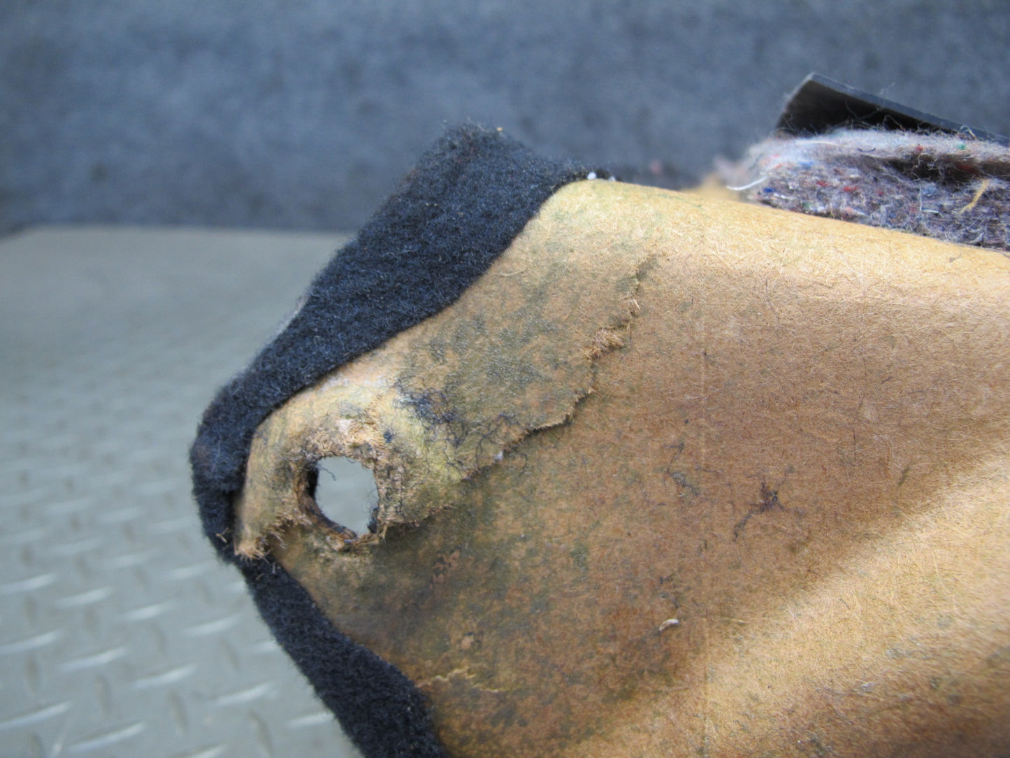 90-91 Nissan Z32 300ZX 2+0 Coupe Rear Right Luggage Trim Cover Black OEM