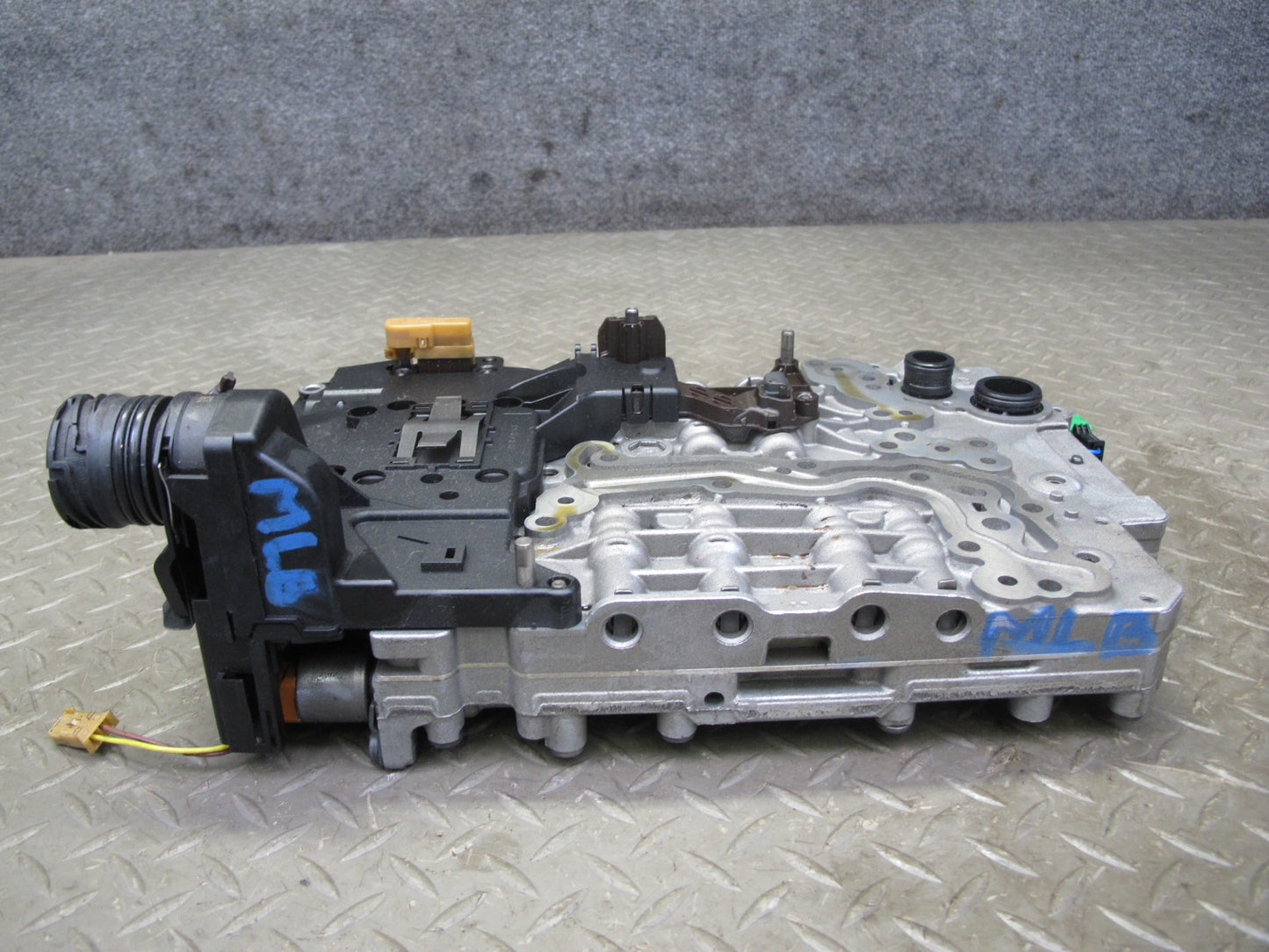 2017-2020 Maserati Levante M161 8HP70 A/T Transmission Valve Body Mechatronic