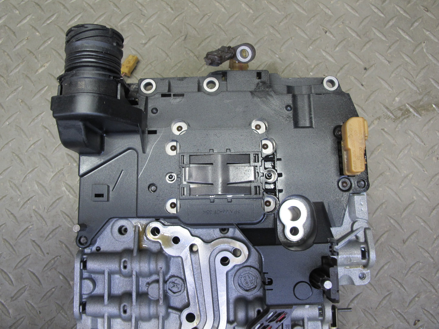 2017-2020 Maserati Levante M161 8HP70 A/T Transmission Valve Body Mechatronic