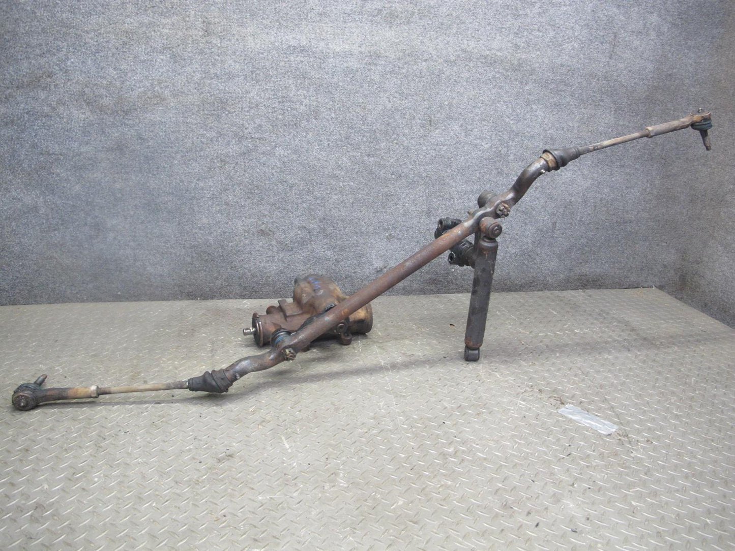 2003-2007 Hummer H2 4WD 6.0L Steering Gear Rack & Pinion Assembly